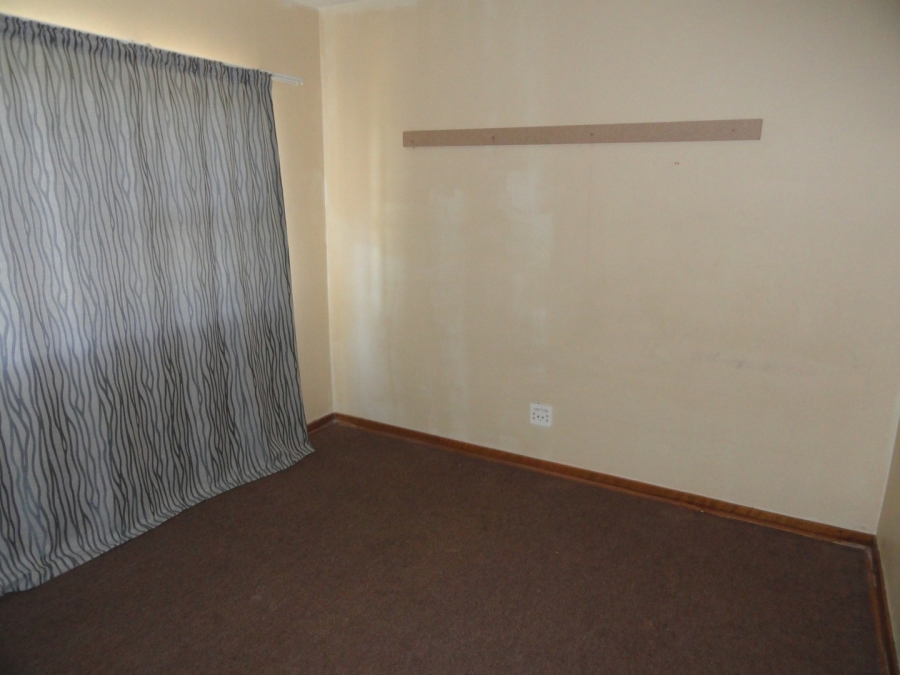 To Let 2 Bedroom Property for Rent in Dassie Rand North West